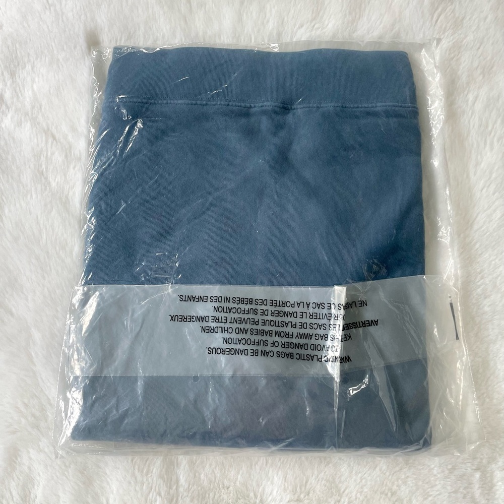 Vince Men’s NWT Crew Neck Pullover Sweatshirt in Washed Brisk Blue Size XL - Picture 5 of 9